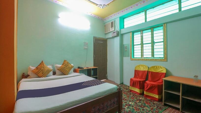 Imagen de la habitación del Hotel Goroomgo Happy palace Gaya. Foto 7