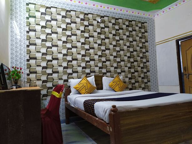 Imagen de la habitación del Hotel Goroomgo Happy palace Gaya. Foto 8
