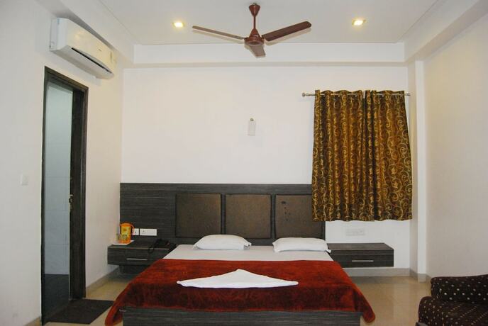 Imagen de la habitación del Hotel Goroomgo Heera Celebration Mathura. Foto 6