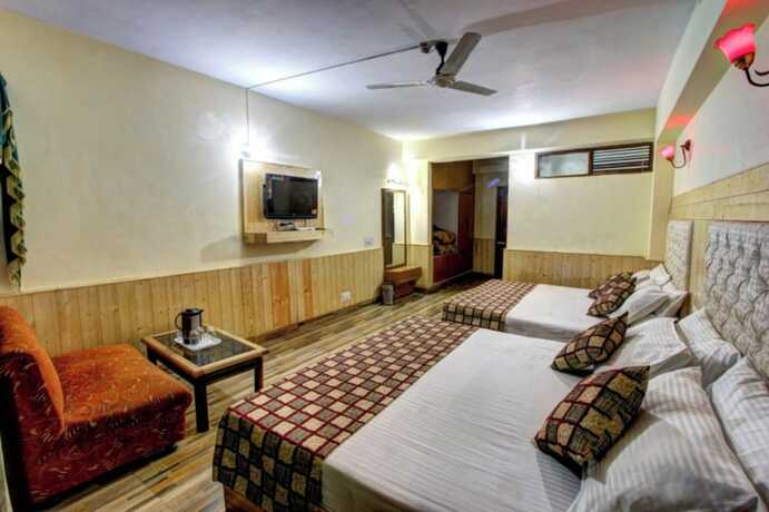 Imagen general del Hotel Goroomgo Highway Inn Manali. Foto 3