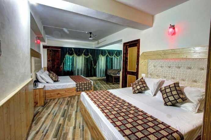 Imagen general del Hotel Goroomgo Highway Inn Manali. Foto 9