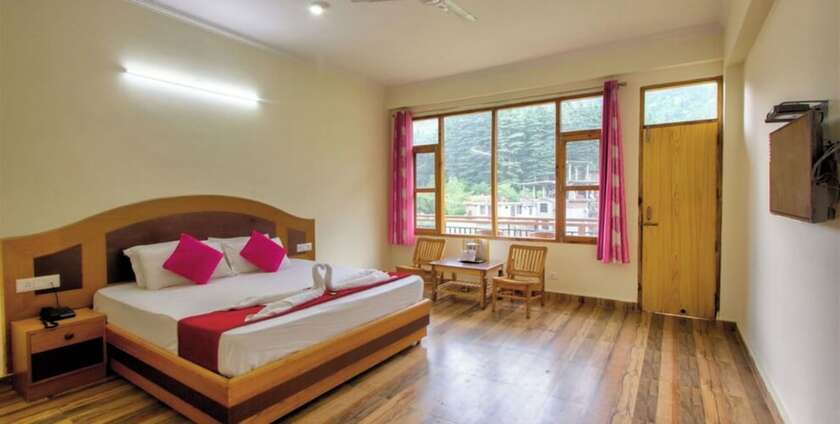 Imagen de la habitación del Hotel Goroomgo J J Regency Manali. Foto 10