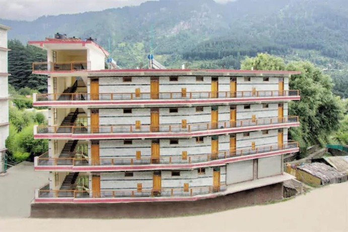 Imagen general del Hotel Goroomgo J J Regency Manali. Foto 8