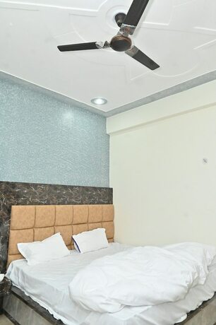 Imagen general del Hotel Goroomgo JSB Palace Varanasi. Foto 8