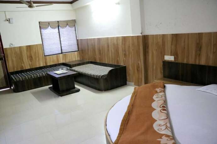 Imagen de la habitación del Hotel Goroomgo Jain Residency. Foto 9