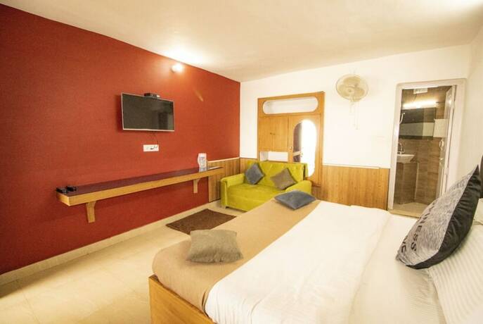 Imagen de la habitación del Hotel Goroomgo Jasmine Dalhousie. Foto 9