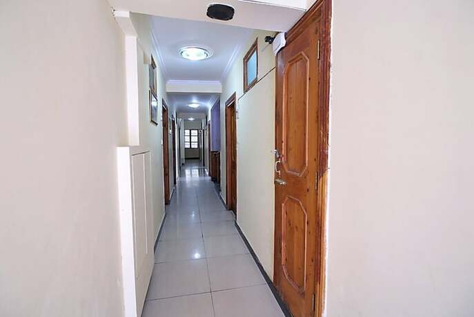 Imagen general del Hotel Goroomgo Jupiter Manali. Foto 8