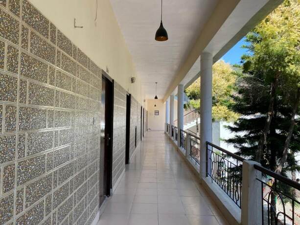 Imagen general del Hotel Goroomgo Kanara Bhimtal. Foto 1