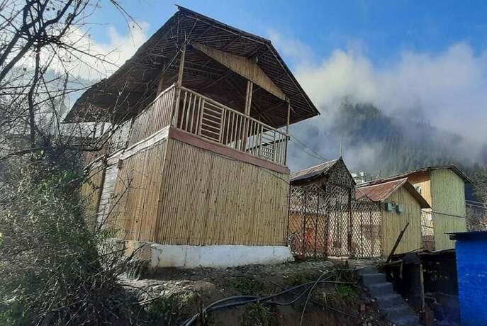 Imagen general del Hotel Goroomgo Kasol Huts Kullu. Foto 2