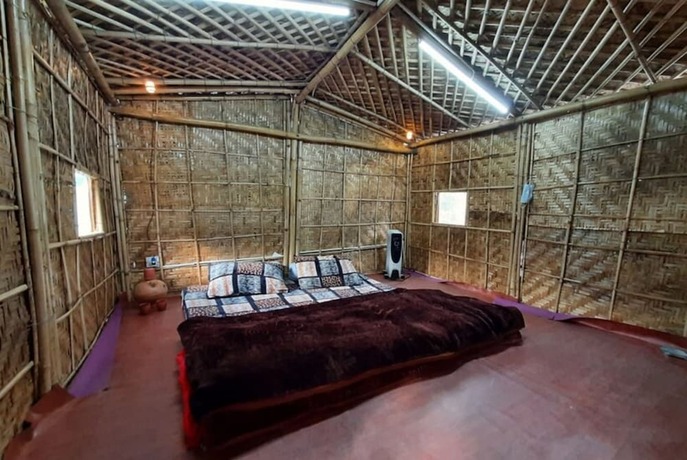 Imagen general del Hotel Goroomgo Kasol Huts Kullu. Foto 4