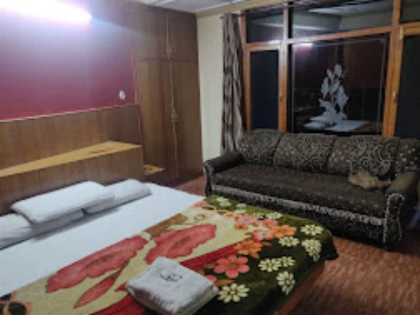 Imagen general del Hotel Goroomgo King Palace Shimla. Foto 5