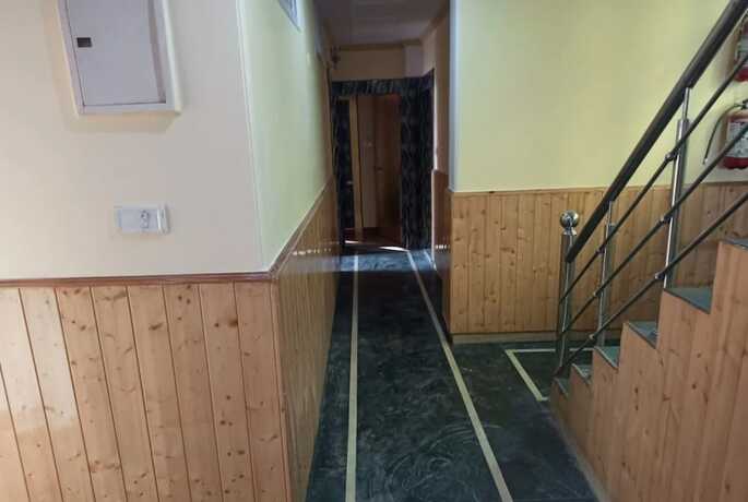 Imagen general del Hotel Goroomgo King Palace Shimla. Foto 8