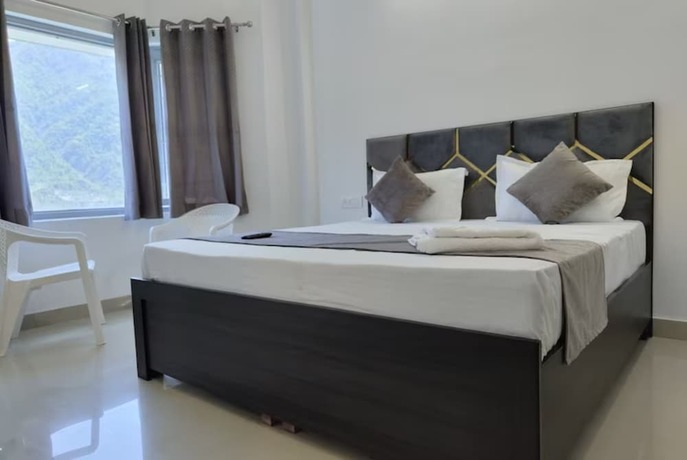 Imagen general del Hotel Goroomgo Komfy Stayz Dehradun. Foto 1