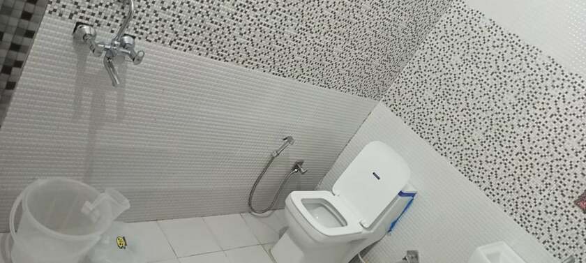 Imagen general del Hotel Goroomgo Komfy Stayz Dehradun. Foto 10