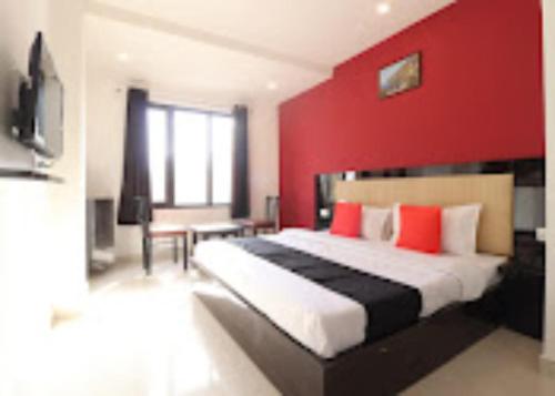 Imagen de la habitación del Hotel Goroomgo La Vista Haridwar By Royal Collection. Foto 18