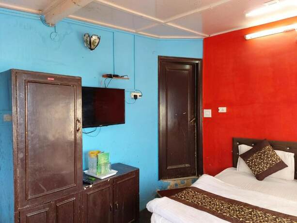Imagen general del Hotel Goroomgo Lake View Mall Road Nainital. Foto 2