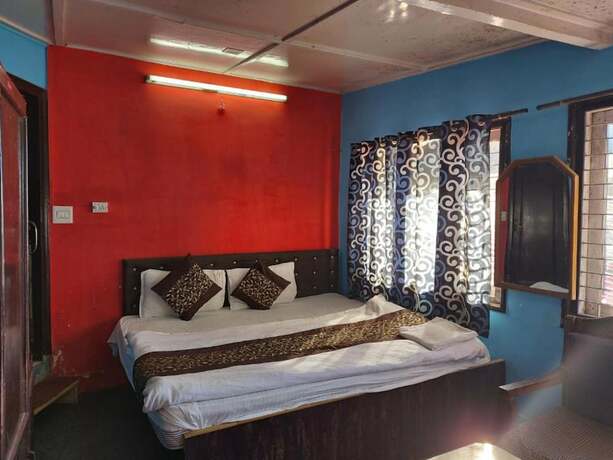 Imagen general del Hotel Goroomgo Lake View Mall Road Nainital. Foto 4
