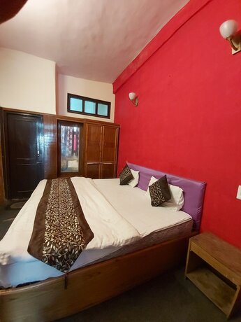 Imagen general del Hotel Goroomgo Lake View Mall Road Nainital. Foto 5