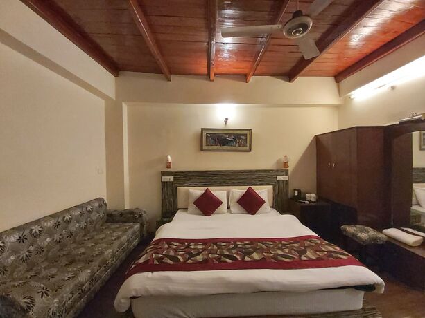 Imagen general del Hotel Goroomgo Luxury Moon Nainital. Foto 4