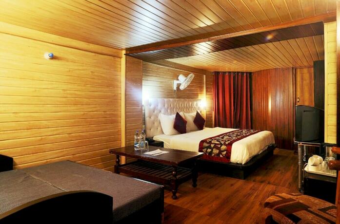 Imagen general del Hotel Goroomgo Luxury Moon Nainital. Foto 12