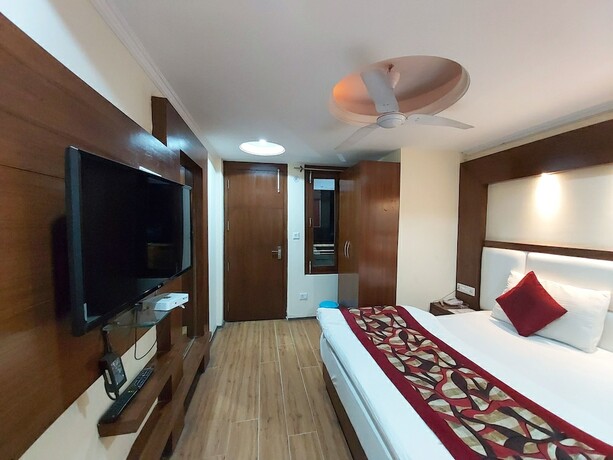 Imagen de la habitación del Hotel Goroomgo Luxury Moon Nainital. Foto 17
