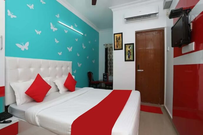 Imagen de la habitación del Hotel Goroomgo Luxury Star Inn Airport Bhubaneswar. Foto 14
