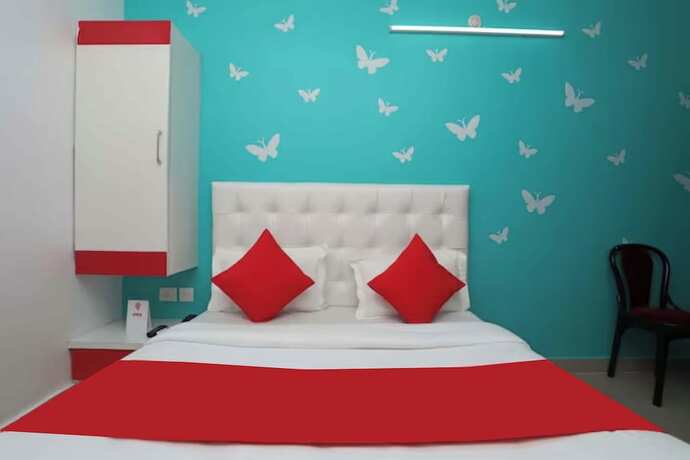 Imagen de la habitación del Hotel Goroomgo Luxury Star Inn Airport Bhubaneswar. Foto 17
