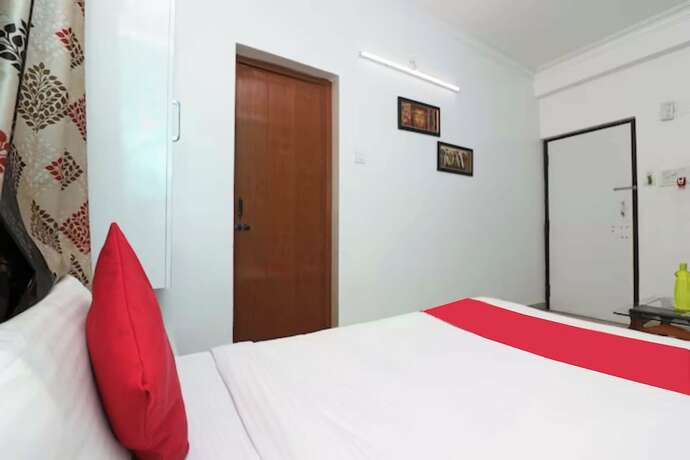 Imagen de la habitación del Hotel Goroomgo Luxury Star Inn Airport Bhubaneswar. Foto 19