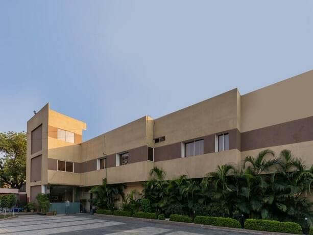 Imagen general del Hotel Goroomgo Luxury Star Inn Sum Hospital Bhubaneswar. Foto 6
