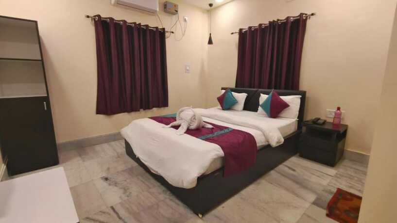 Imagen general del Hotel Goroomgo Luxury Star Inn Sum Hospital Bhubaneswar. Foto 11