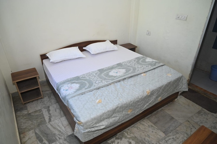 Imagen de la habitación del Hotel Goroomgo Mahamaya Guest House Varanasi. Foto 5