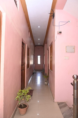 Imagen de los interiores del Hotel Goroomgo Mahamaya Guest House Varanasi. Foto 16