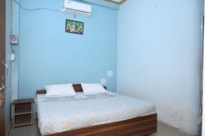 Imagen de la habitación del Hotel Goroomgo Mahamaya Guest House Varanasi. Foto 10