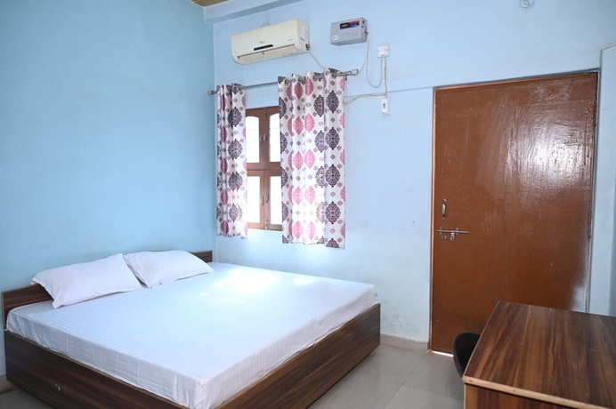 Imagen de la habitación del Hotel Goroomgo Mahamaya Guest House Varanasi. Foto 13