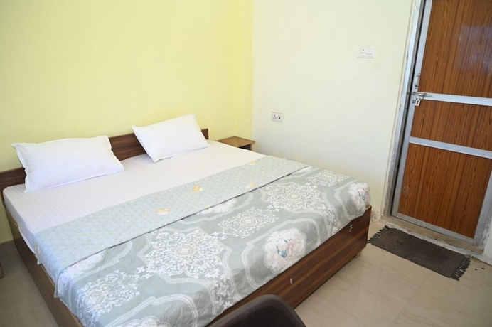 Imagen de la habitación del Hotel Goroomgo Mahamaya Guest House Varanasi. Foto 14