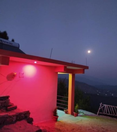 Imagen general del Hotel Goroomgo Mangalmurti Himalyan Binsar. Foto 4