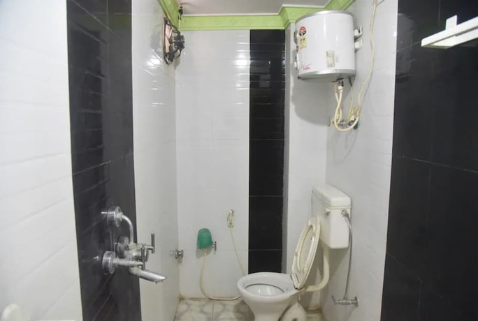 Imagen general del Hotel Goroomgo Mundrika Deluxe Patna. Foto 3