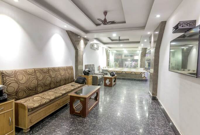 Imagen general del Hotel Goroomgo Mundrika Deluxe Patna. Foto 6