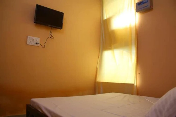 Imagen de la habitación del Hotel Goroomgo NGS Ambala. Foto 8