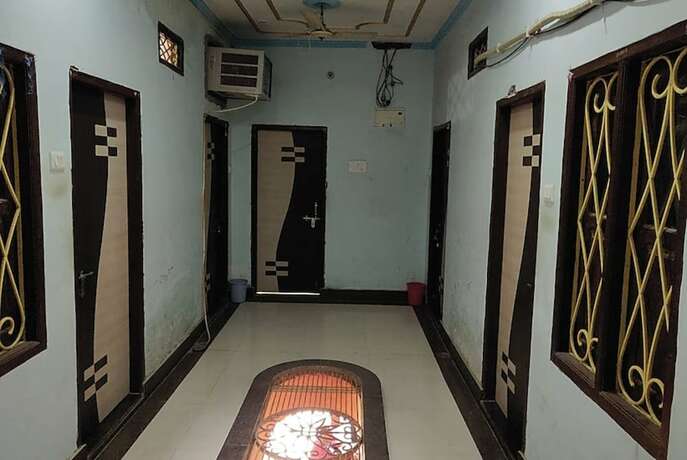 Imagen general del Hotel Goroomgo New Ashiyana Palace Varanasi. Foto 9
