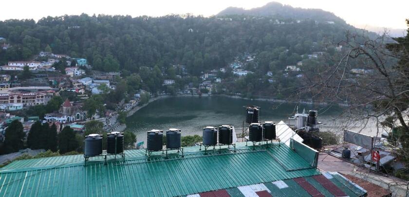 Imagen general del Hotel Goroomgo New Bharat Nainital. Foto 2