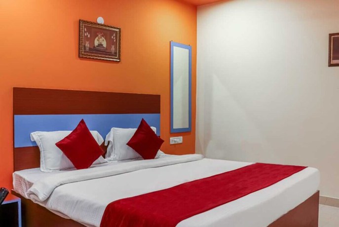 Imagen de la habitación del Hotel Goroomgo Planet Bhubaneswar. Foto 12