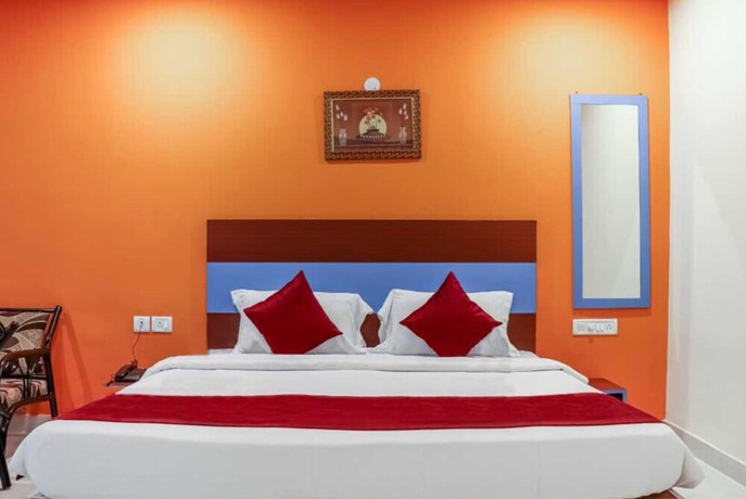 Imagen de la habitación del Hotel Goroomgo Planet Bhubaneswar. Foto 14