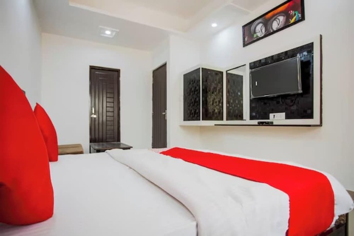 Imagen de la habitación del Hotel Goroomgo Raj Ganga Haridwar. Foto 16
