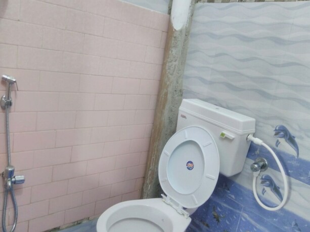 Imagen general del Hotel Goroomgo Raj Ganga Haridwar. Foto 12