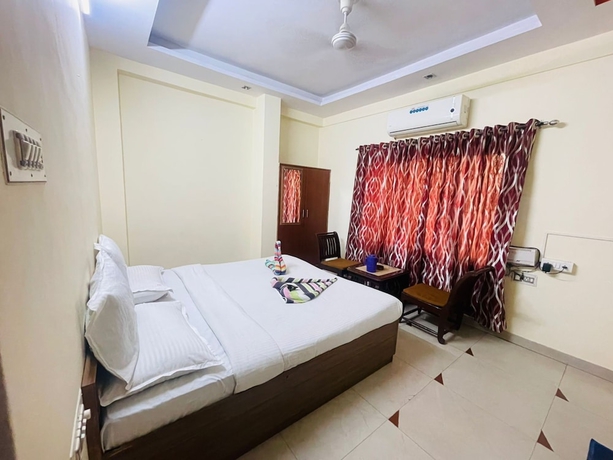 Imagen de la habitación del Hotel Goroomgo Rajpal Palace Udaipur. Foto 8