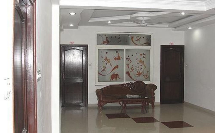 Imagen de los interiores del Hotel Goroomgo Rajpal Palace Udaipur. Foto 16