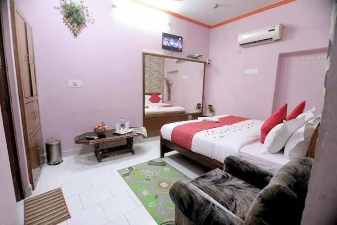 Imagen de la habitación del Hotel Goroomgo Rashmi Agra. Foto 16