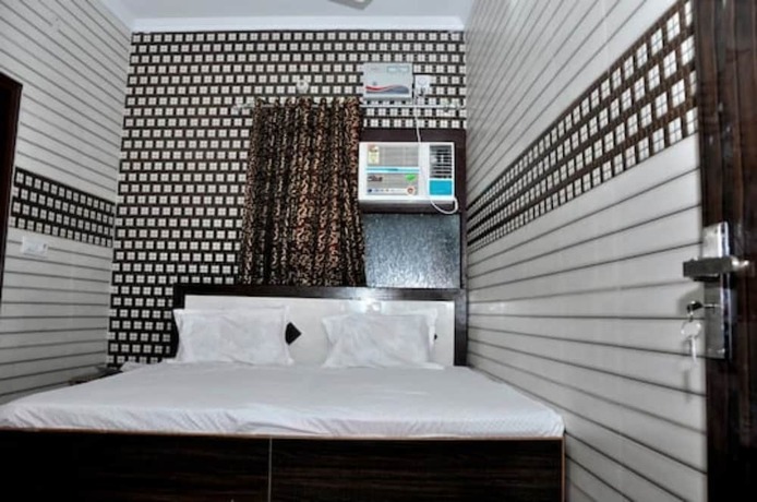 Imagen general del Hotel Goroomgo Revoli Amritsar. Foto 4