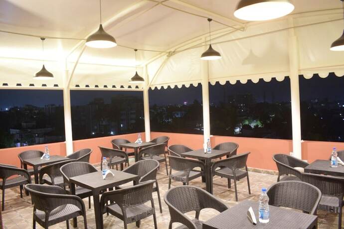 Imagen general del Hotel Goroomgo Royal Crown Puri. Foto 11